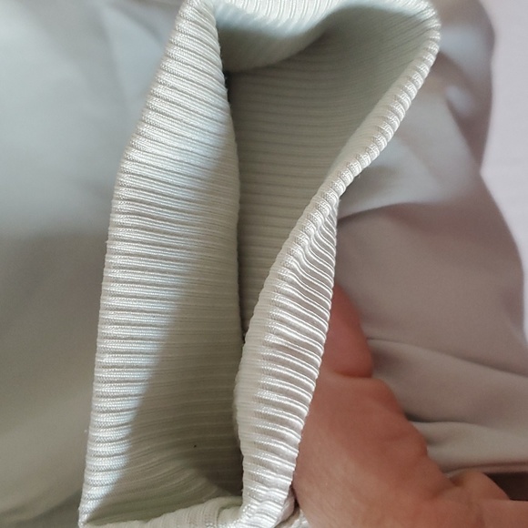 lululemon yoga pants - Picture 2 of 4